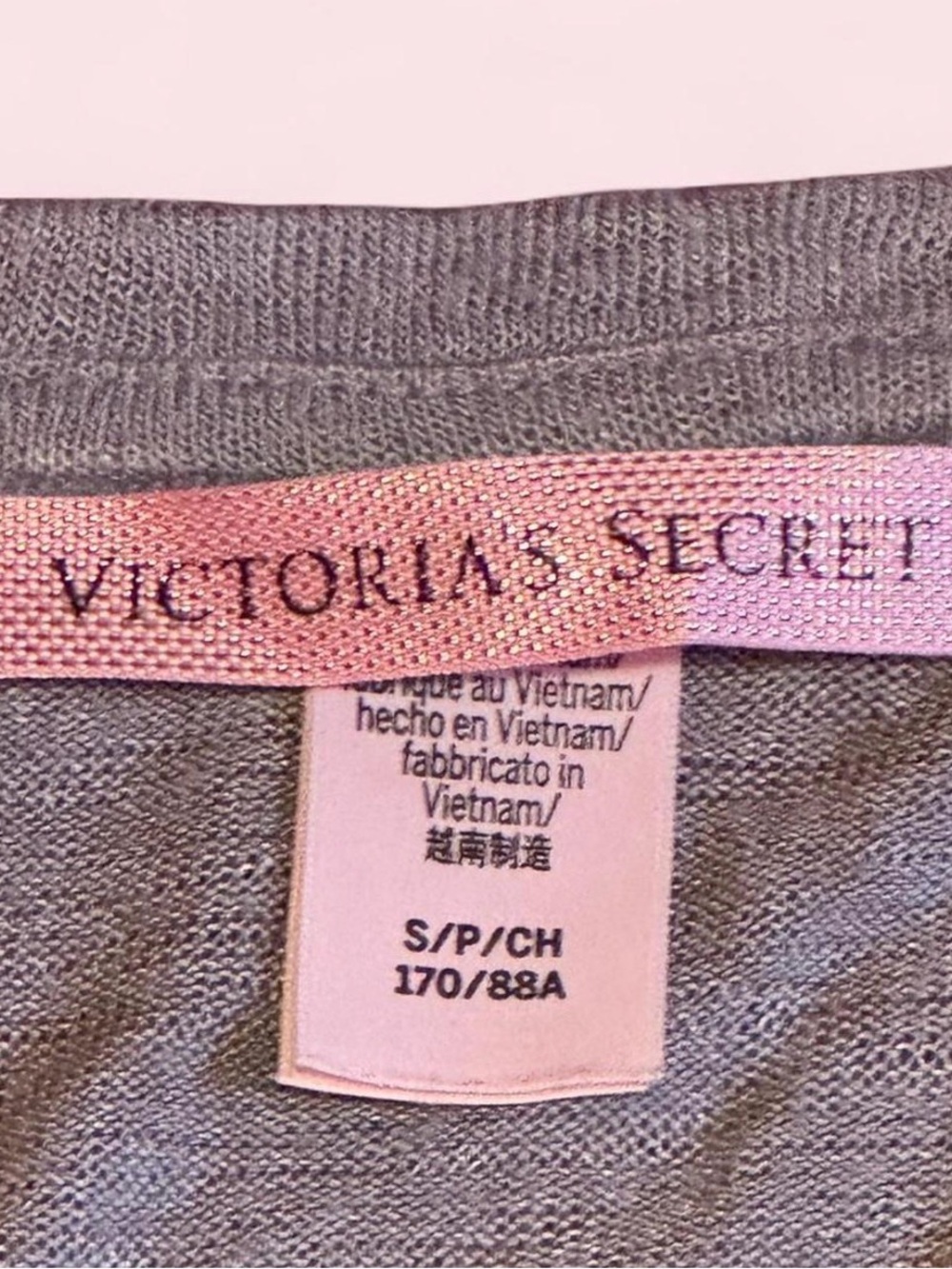 Victoria's Secret PINK grey long sleeve sleep top with cream buttons lightweight - Picture 3 of 3
